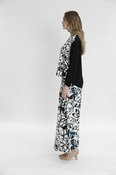 Önü Desenli Kolları Ve Arkası Düz Kumaş Bluz